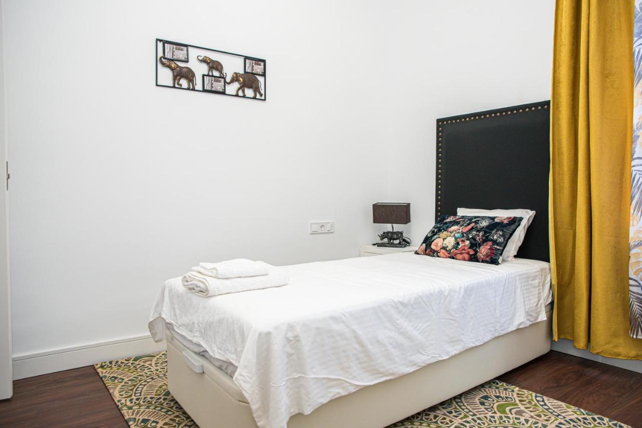 Laura Apartment Puerto Valencia Exterior photo